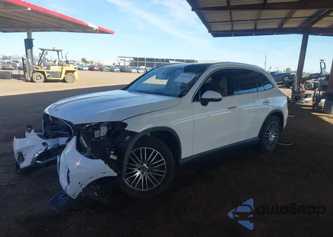 2024 Mercedes-Benz Glc 300 4Matic Suv from USA, damaged, VIN W1NKM4HB8RF200301